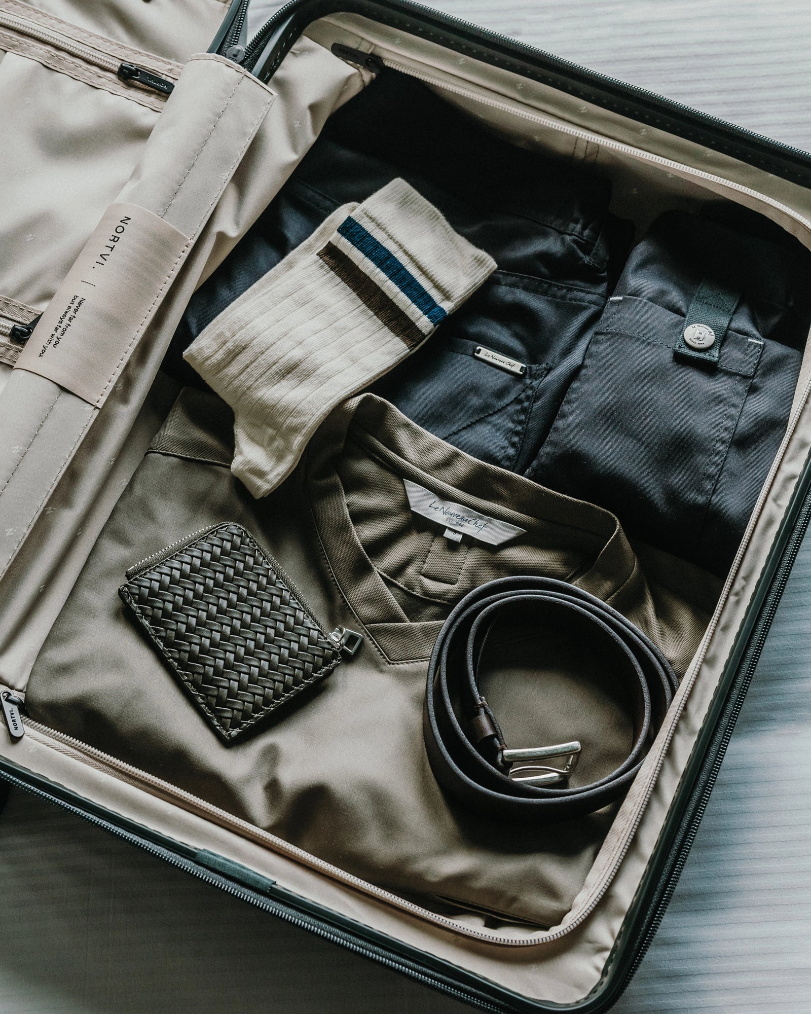 Image 42904389288209