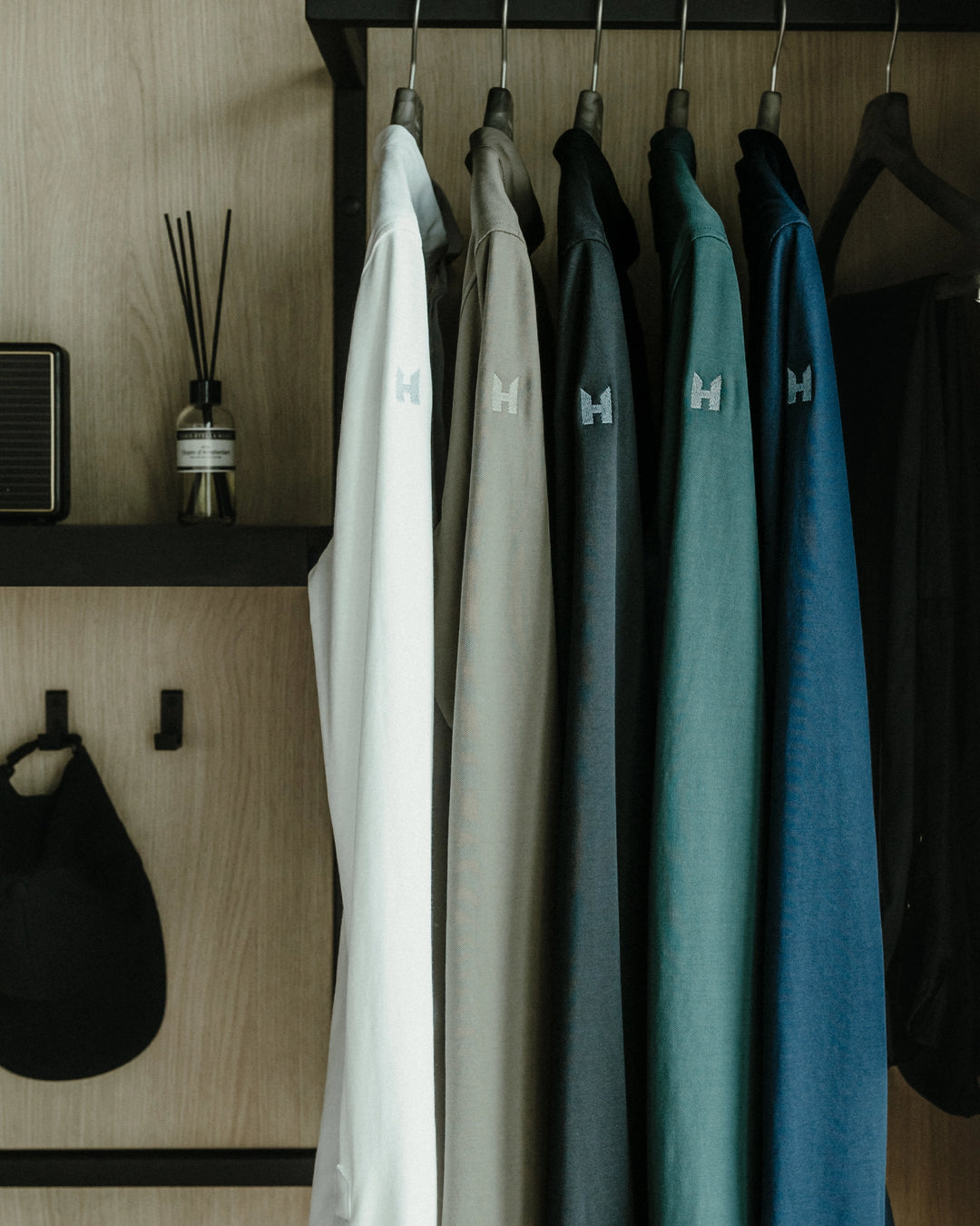 Image 42904389320977